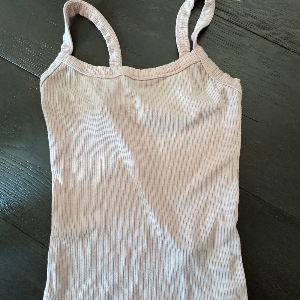 Garage pink tank